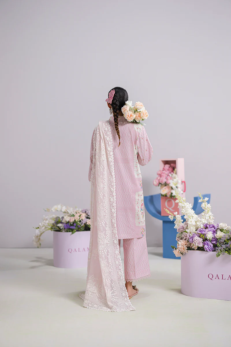 Em-02 Kira - Image 2