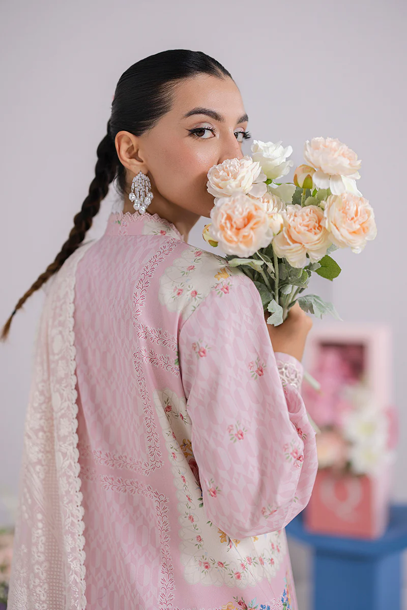 Em-02 Kira - Image 5