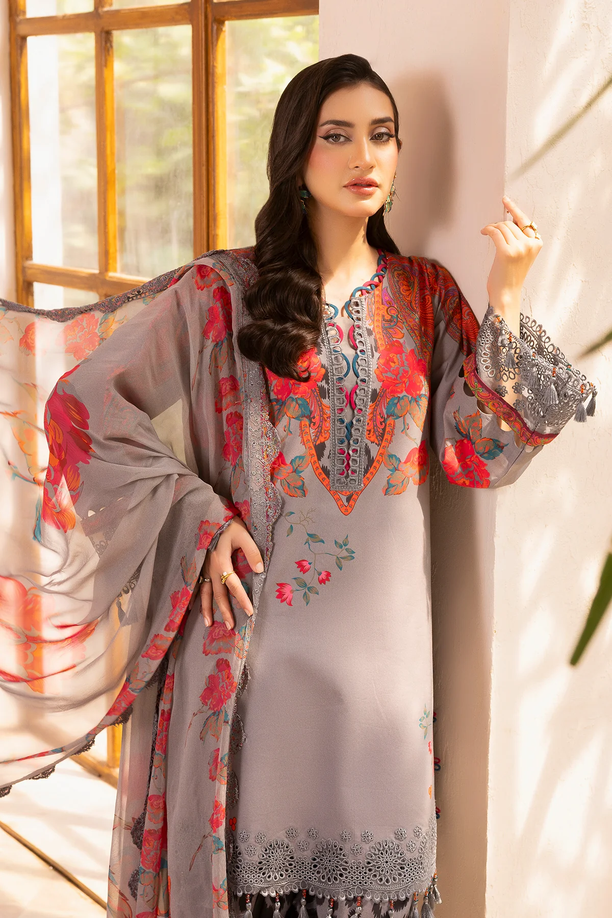 3-Pc Unstitched Embroidered Lawn Collection Cb5-04 - Image 5